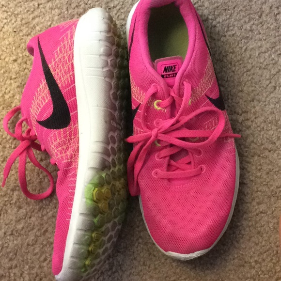 Pink Nikes - Picture 3 of 3